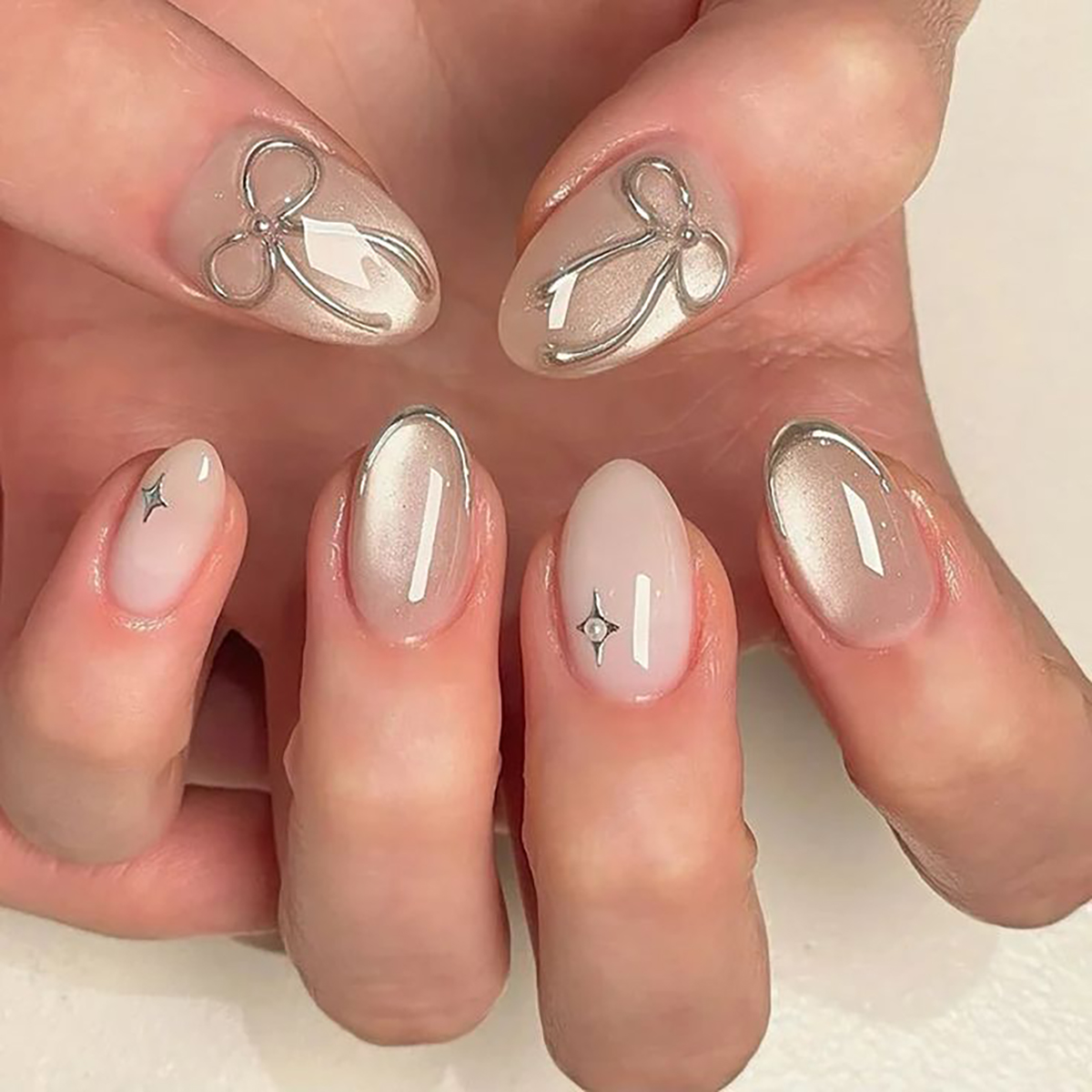 Nail Art Wedding - 24 faux ongles ronds courts faits