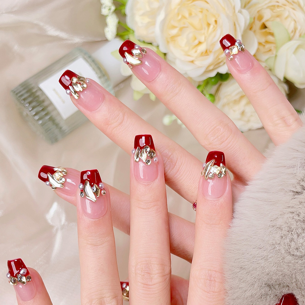 Kit de 10 faux ongles trapézoï - Nail Art Elegant avis et prix